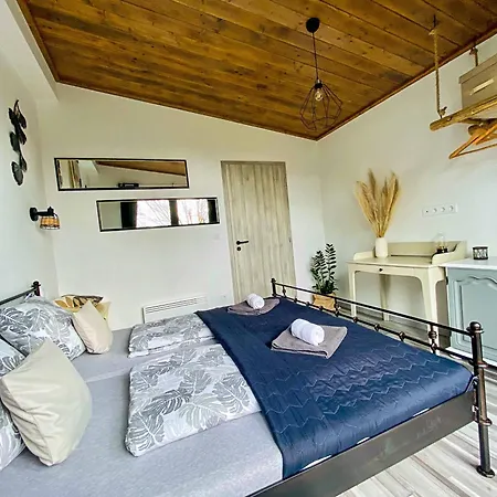 Lessuek Meg! Vendeghaz - * Sümeg