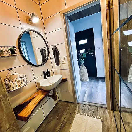 Feriehus Lessuek Meg! Vendeghaz -